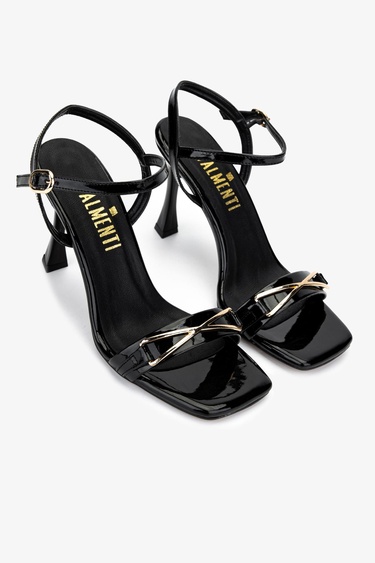  Valmenti Kadın Siyah Rugan Topuklu Ayakkabı