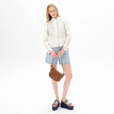  Kadın Beyaz Perfore Detaylı Deri Ceket