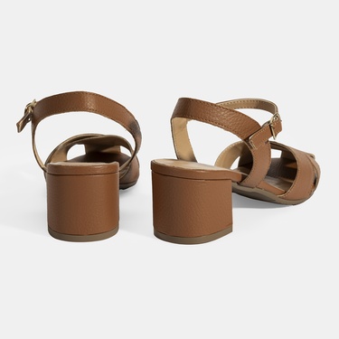  Kadın Taba Ayarlanabilir Tokalı Deri Topuklu Sandalet