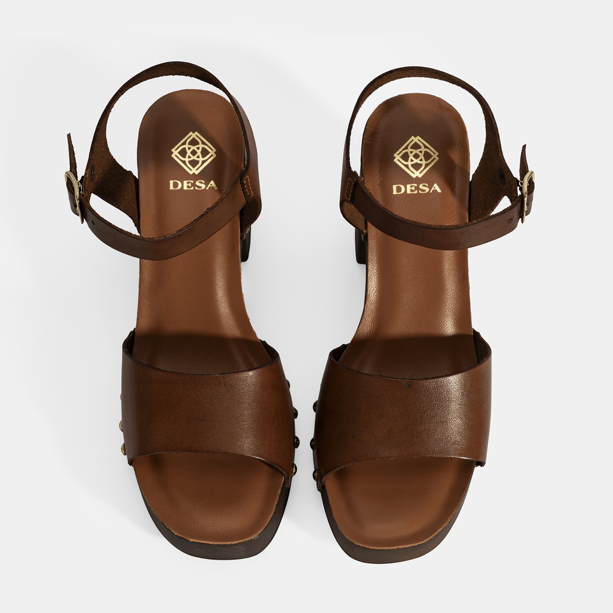 Kadın Kahve Ayarlanabilir Tokalı Deri Topuklu Sandalet