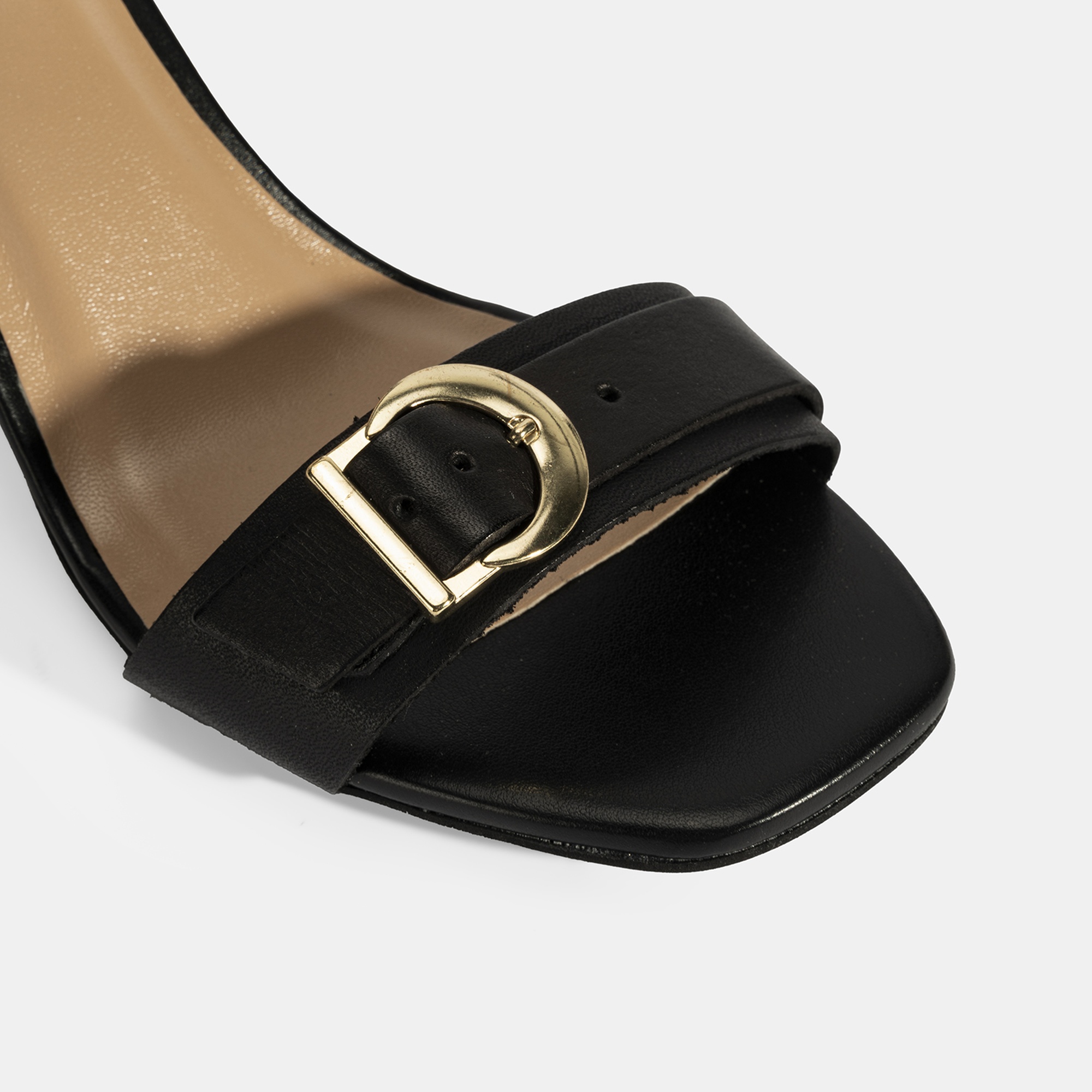 Kadın Siyah Ayarlanabilir Tokalı Deri Topuklu Sandalet