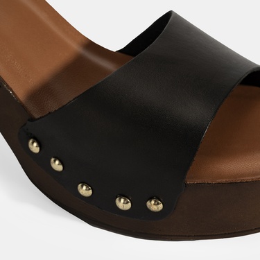  Kadın Siyah Ayarlanabilir Tokalı Deri Topuklu Sandalet