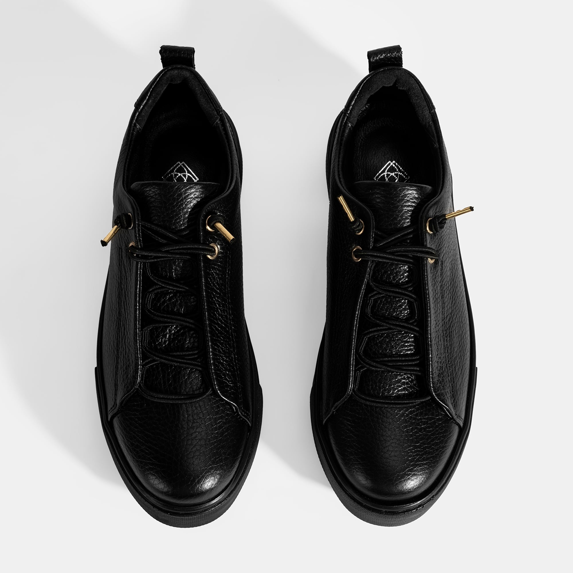 Kadın Siyah Bağcıklı Deri Günlük Ayakkabı