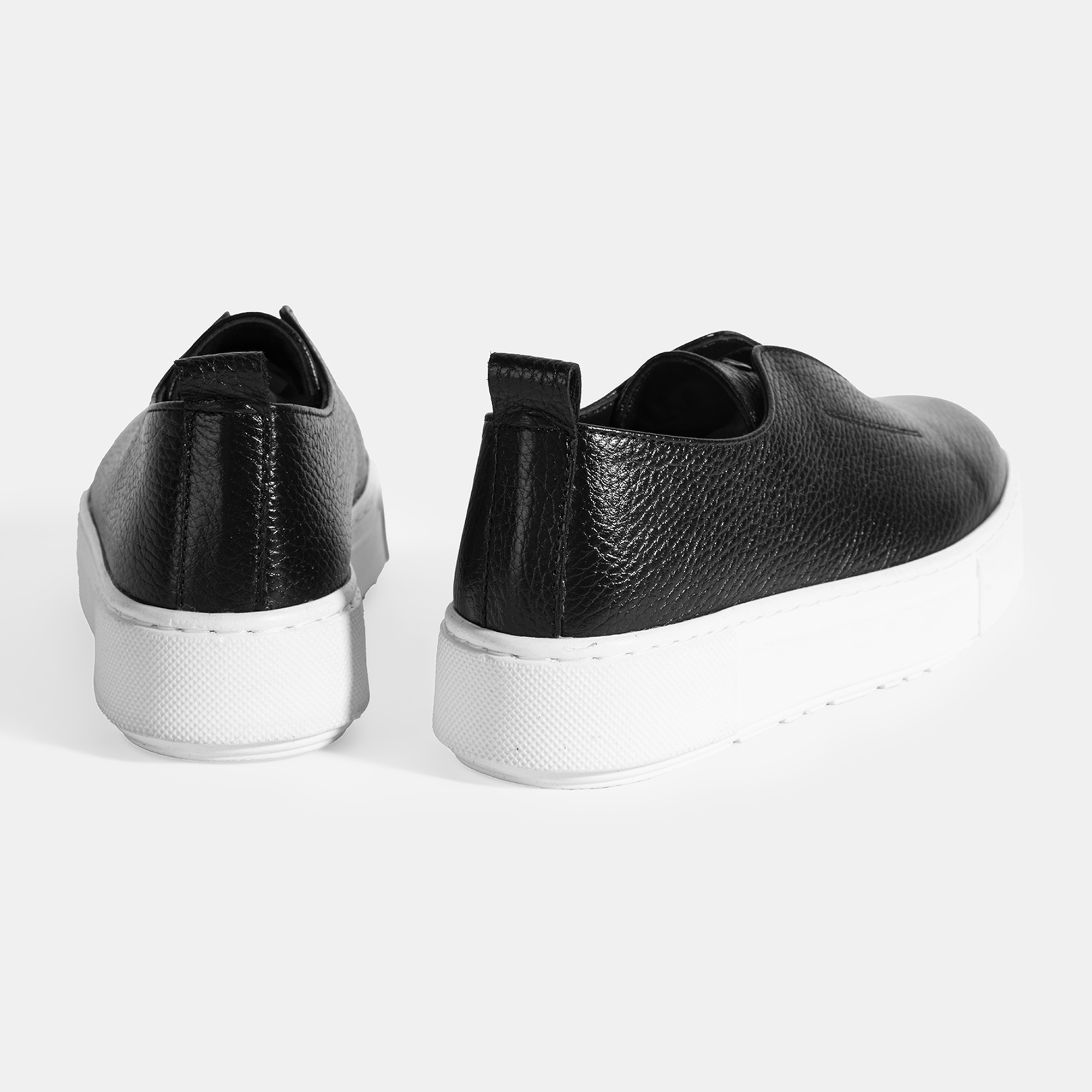 Kadın Siyah Günlük Deri Ayakkabı