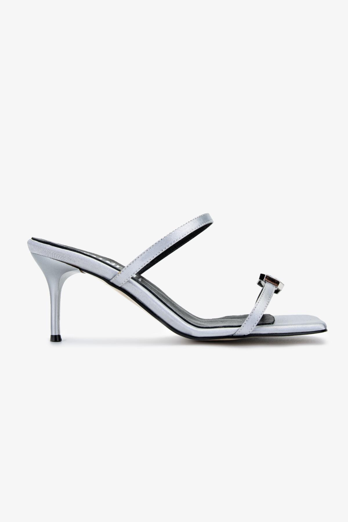  Valmenti Kadın Tekstil Gümüş Topuklu Terlik