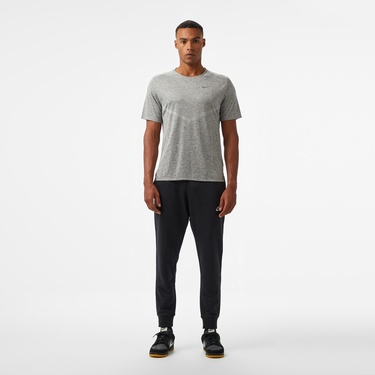  Nike Dri-Fit Rise 365 Ss Erkek Gri T-Shirt