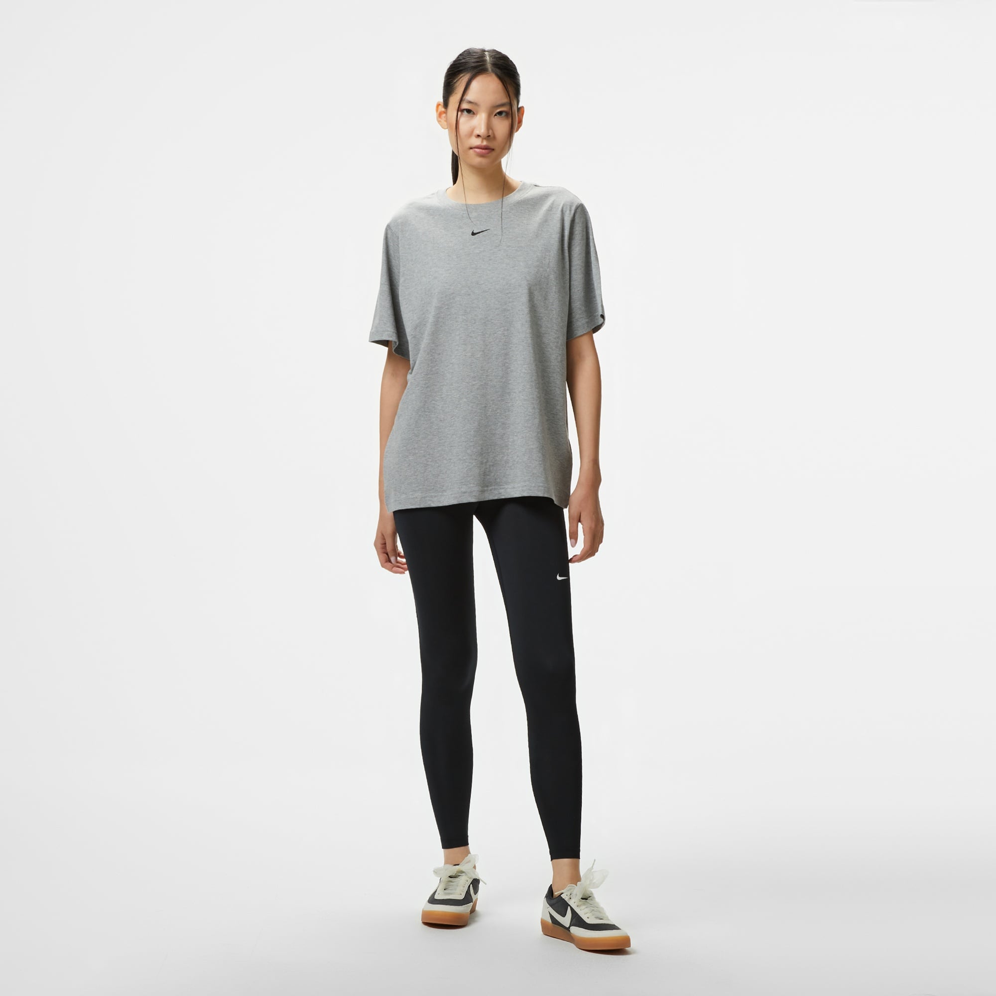 Nike Sportswear Essential Kadın Gri T-Shirt