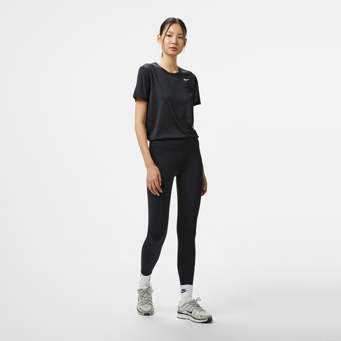  Nike Dri-Fit One High Rise 7/8 Kadın Siyah Tayt