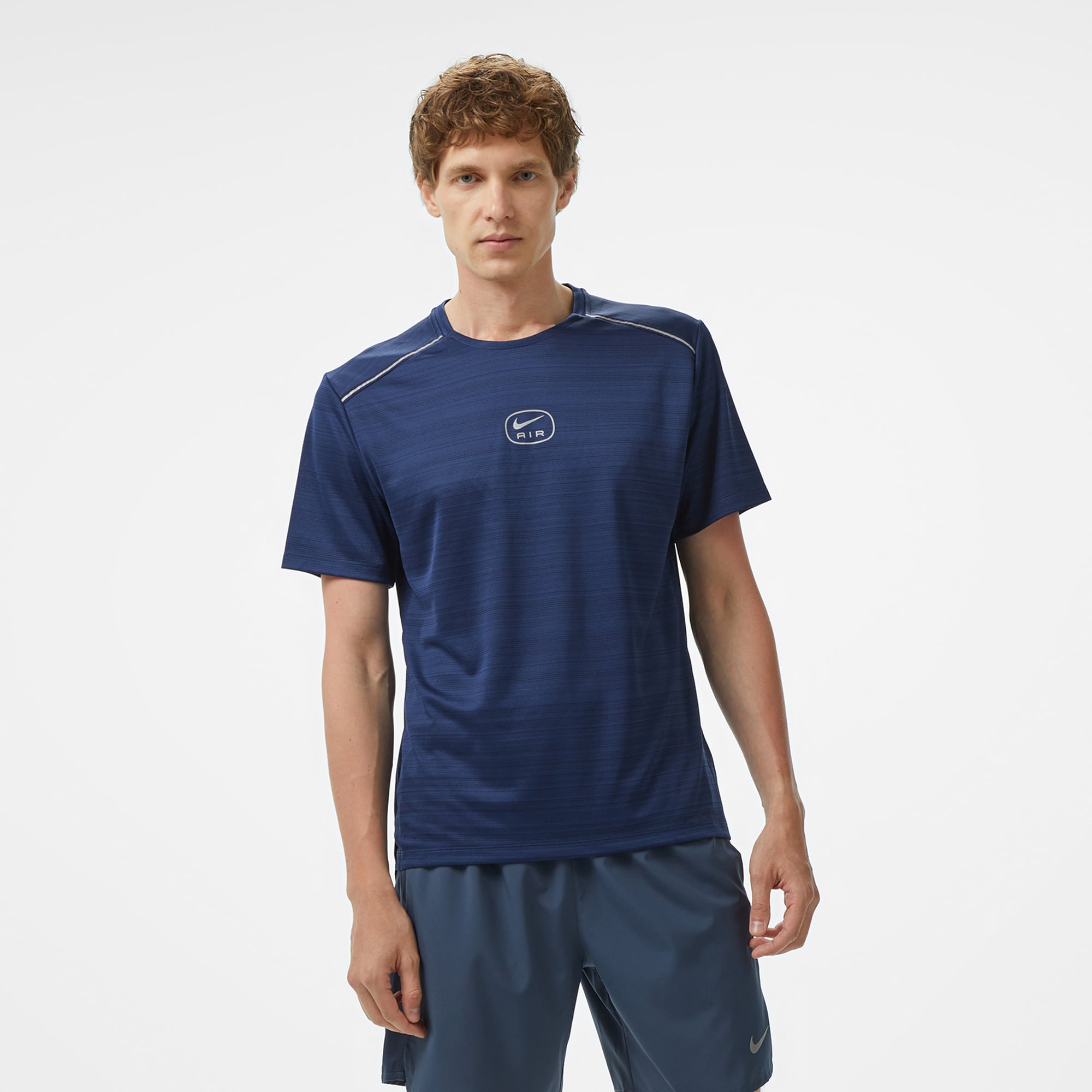  Nike Air Run Erkek Lacivert T-Shirt