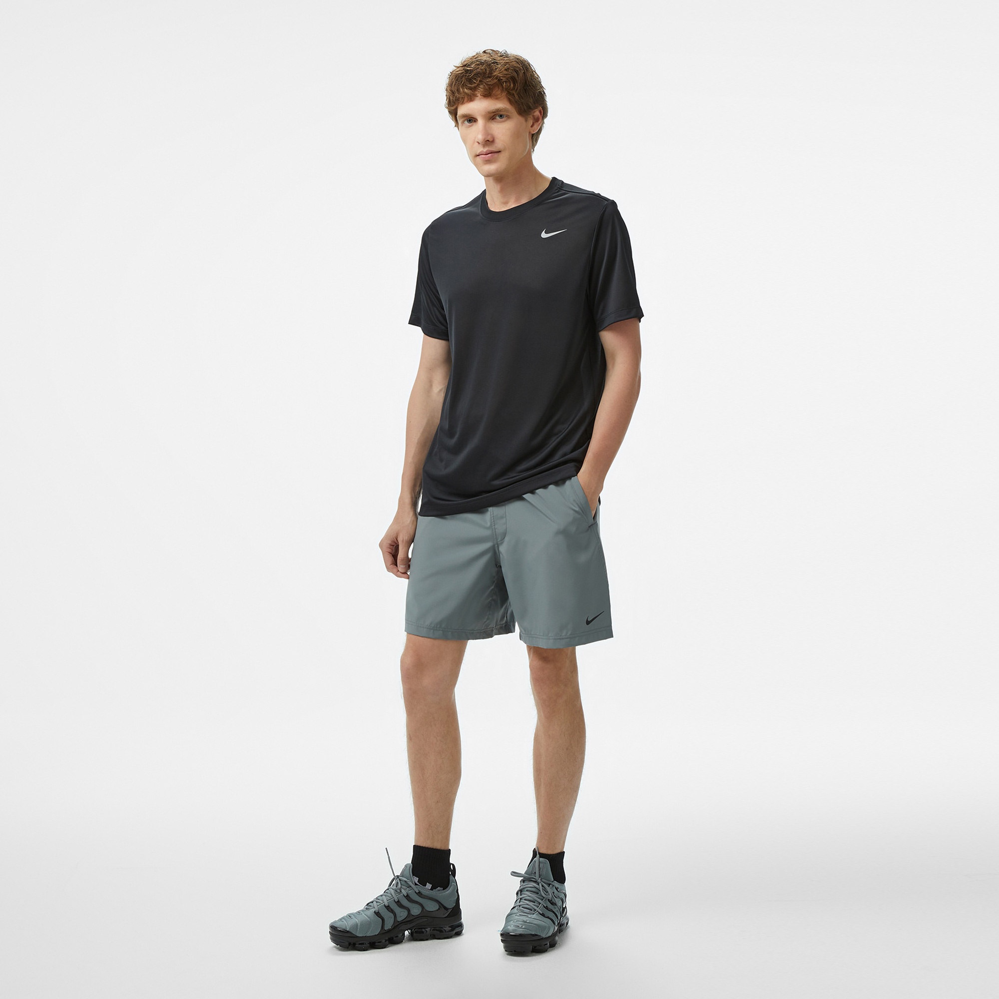 Nike Dri-Fit Form Erkek Gri Şort