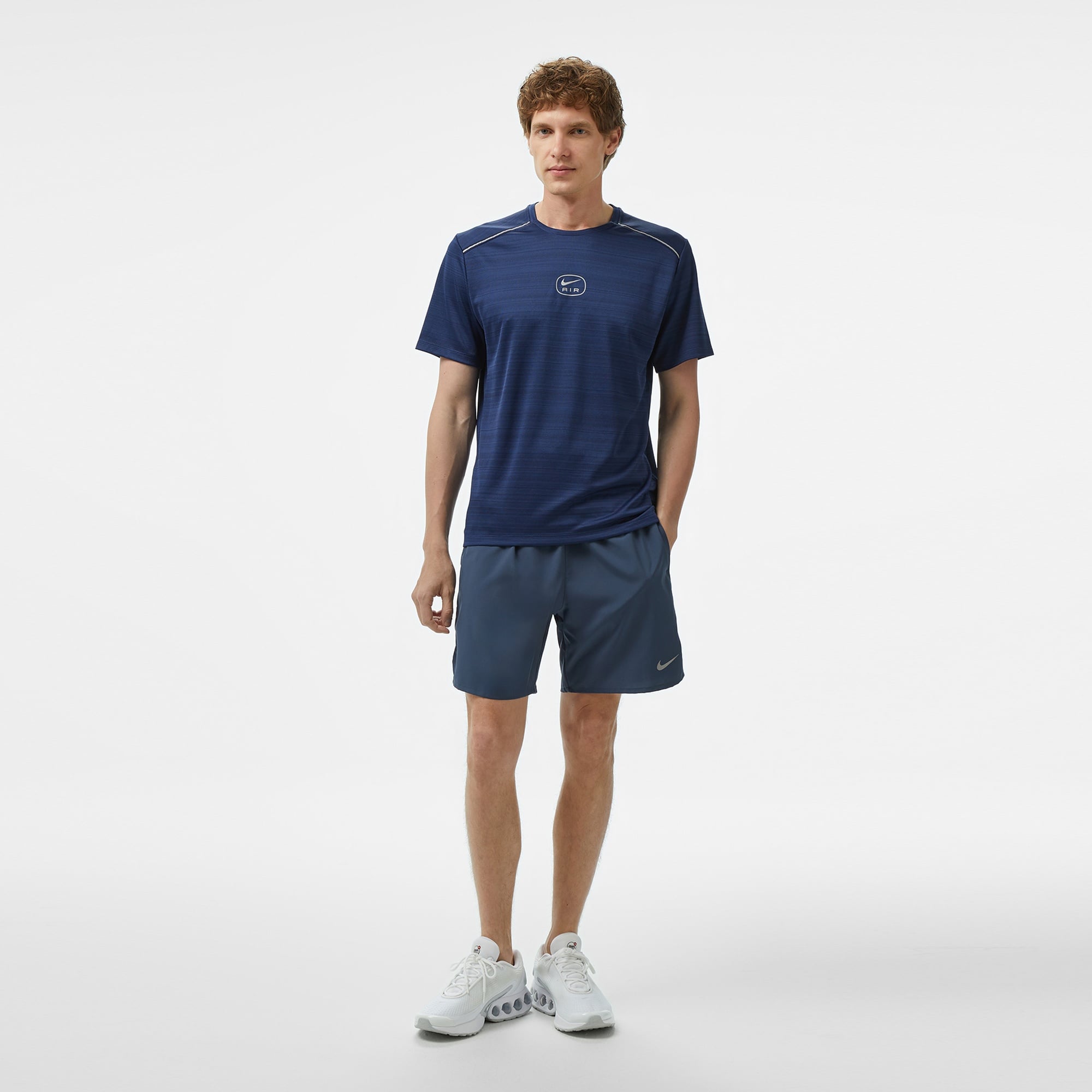 Nike Dri-Fit Challenger 18 cm Erkek Mavi Şort