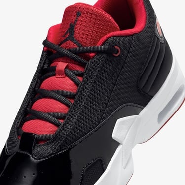  Jordan Max Aura 6 Erkek Siyah Spor Ayakkabı