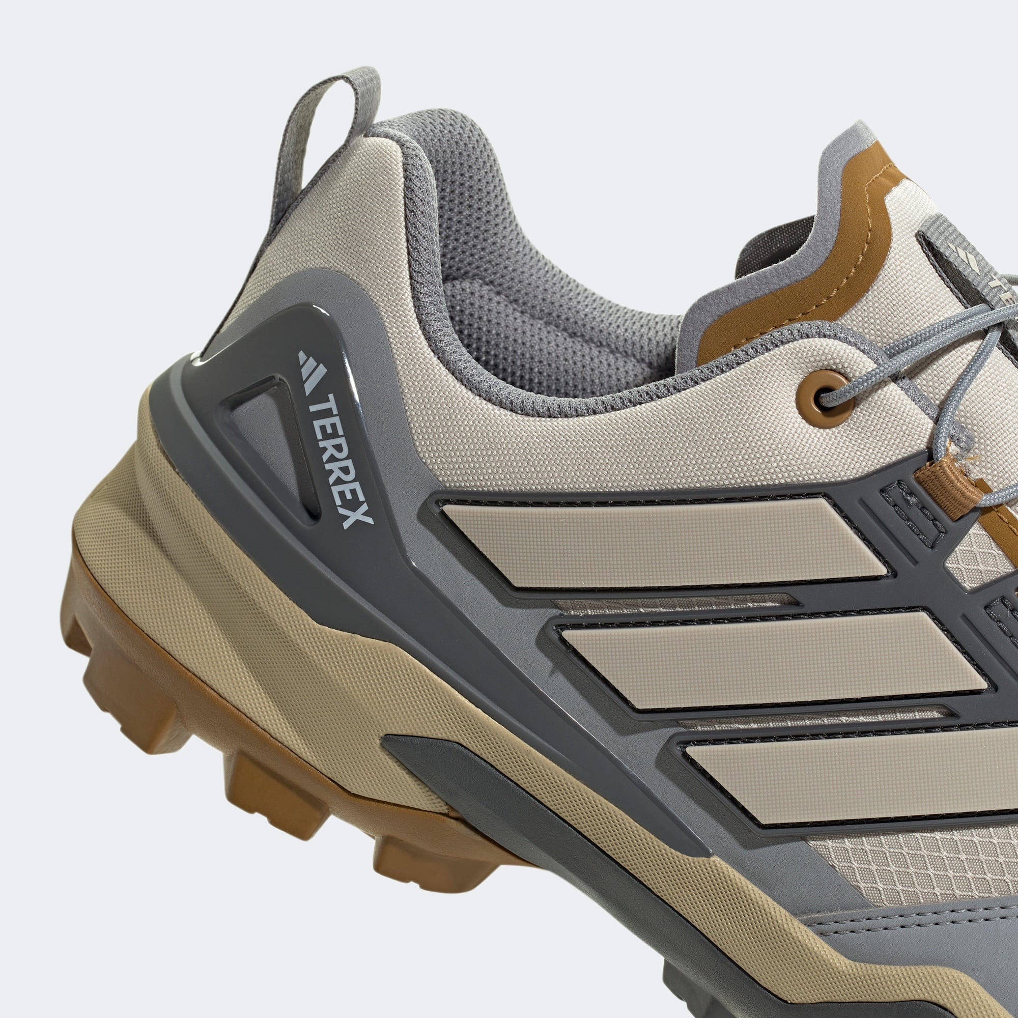 adidas Terrex Skychaser Gore-Tex Erkek Bej Outdoor Ayakkabı