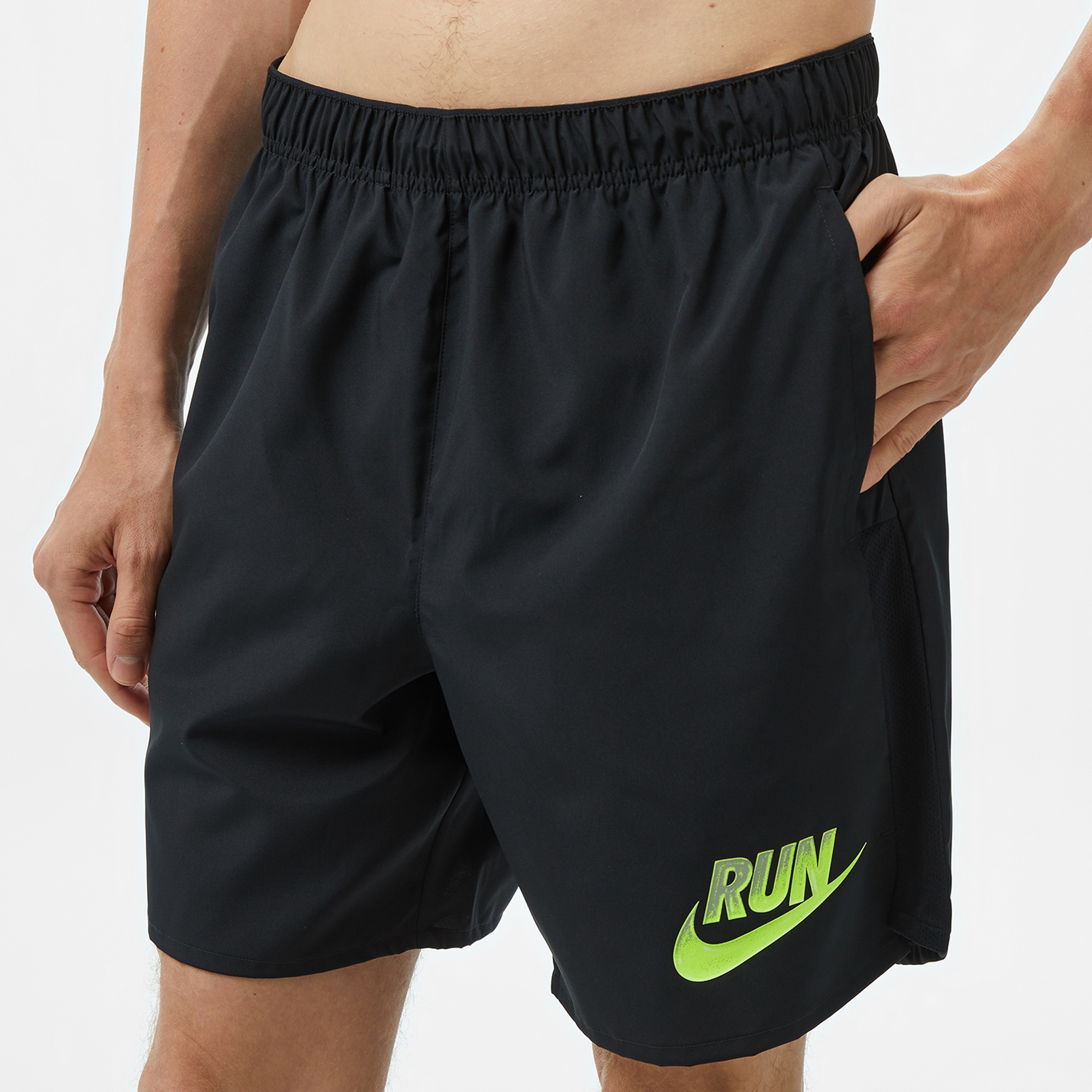 Nike Challenger Run Energy Erkek Siyah Şort