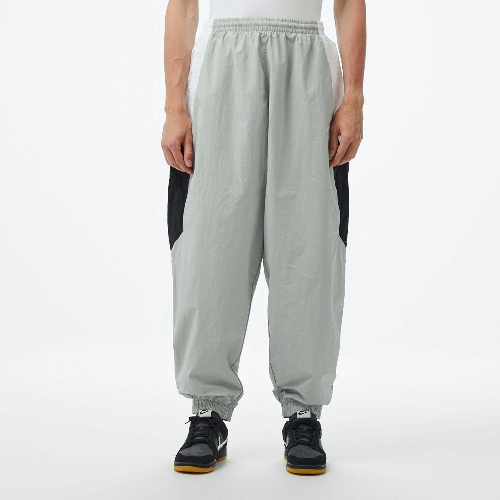 Nike Club Woven Erkek Gri Eşofman Altı