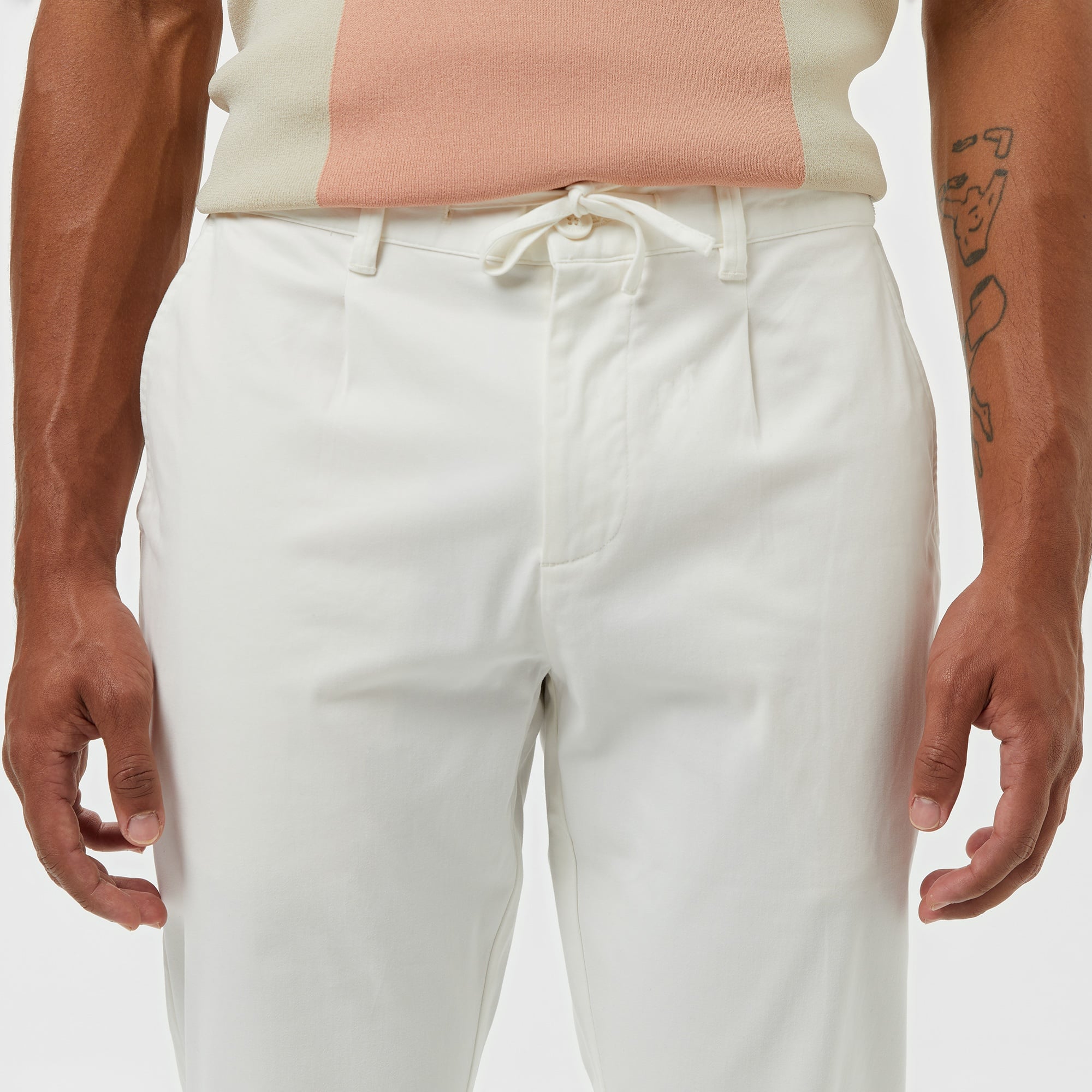 Lacoste Erkek Tapered Fit Beyaz Pantolon