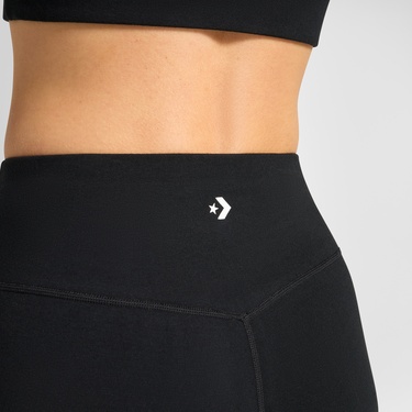  Converse Star Chevron Kadın Siyah Kısa Tayt