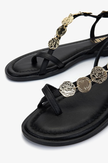  Valmenti Kadın Hakiki Deri Siyah Deri Parmak Arası Sandalet