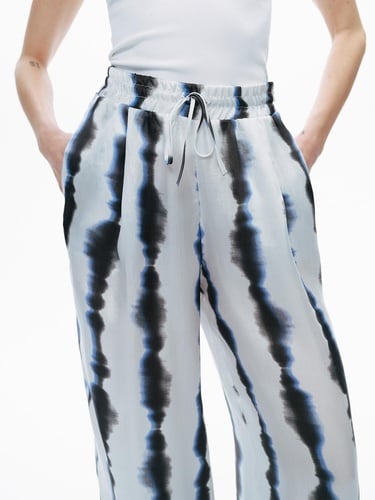  Batik Desenli Pantolon