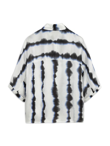  Batik Desenli Dökümlü Gömlek