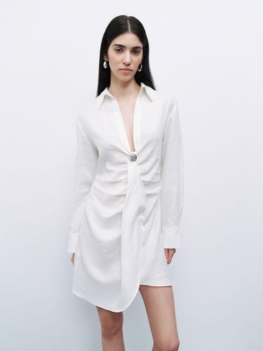  Aksesuar Detaylı Keten Mini Elbise