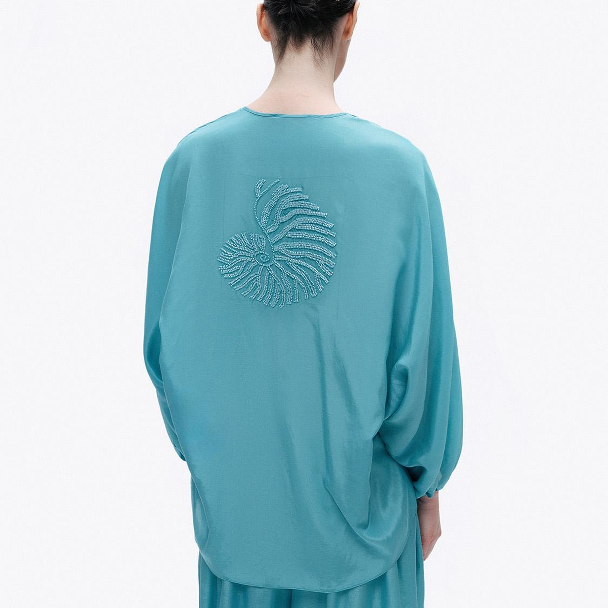 Boncuk İşlemeli Gömlek