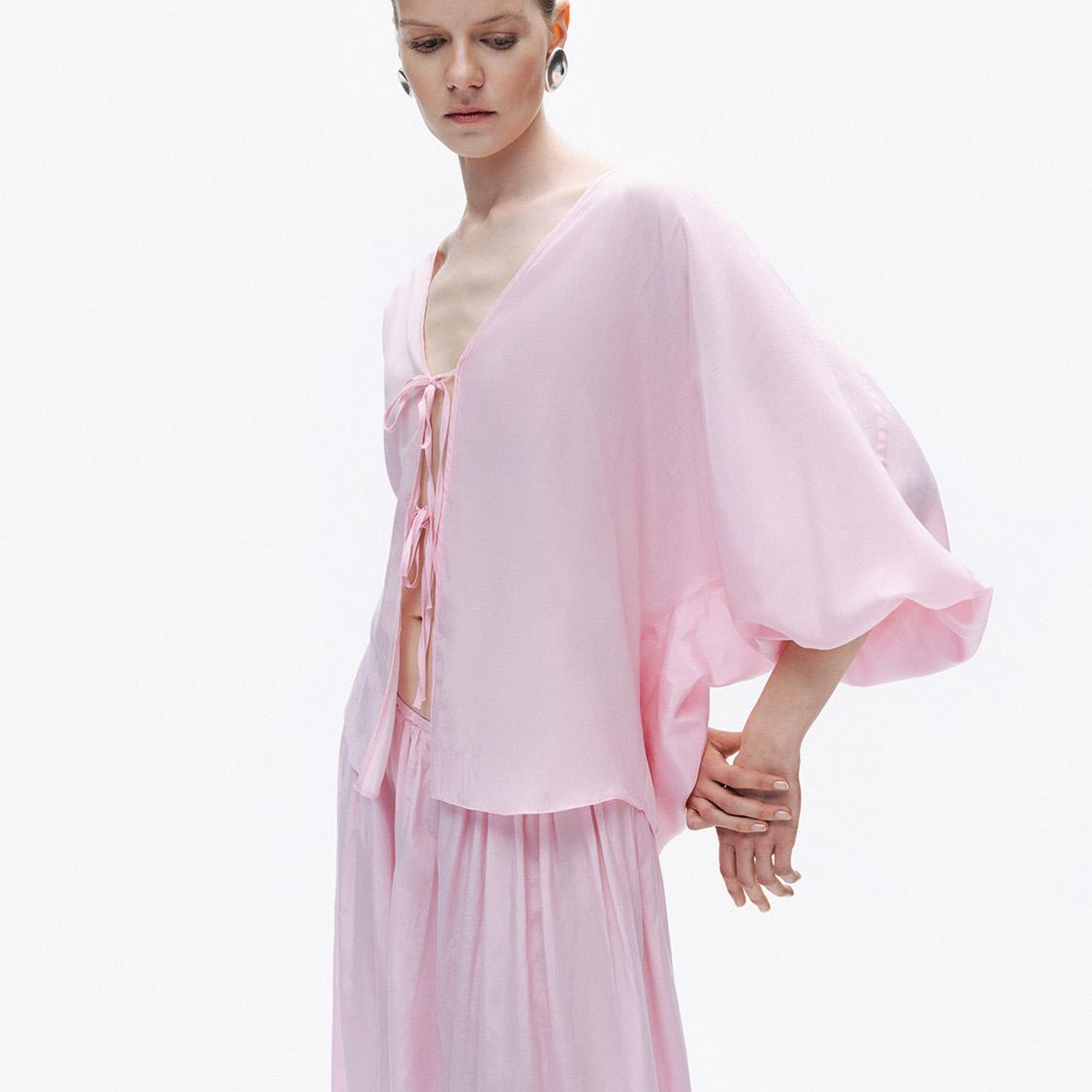 Boncuk İşlemeli Gömlek