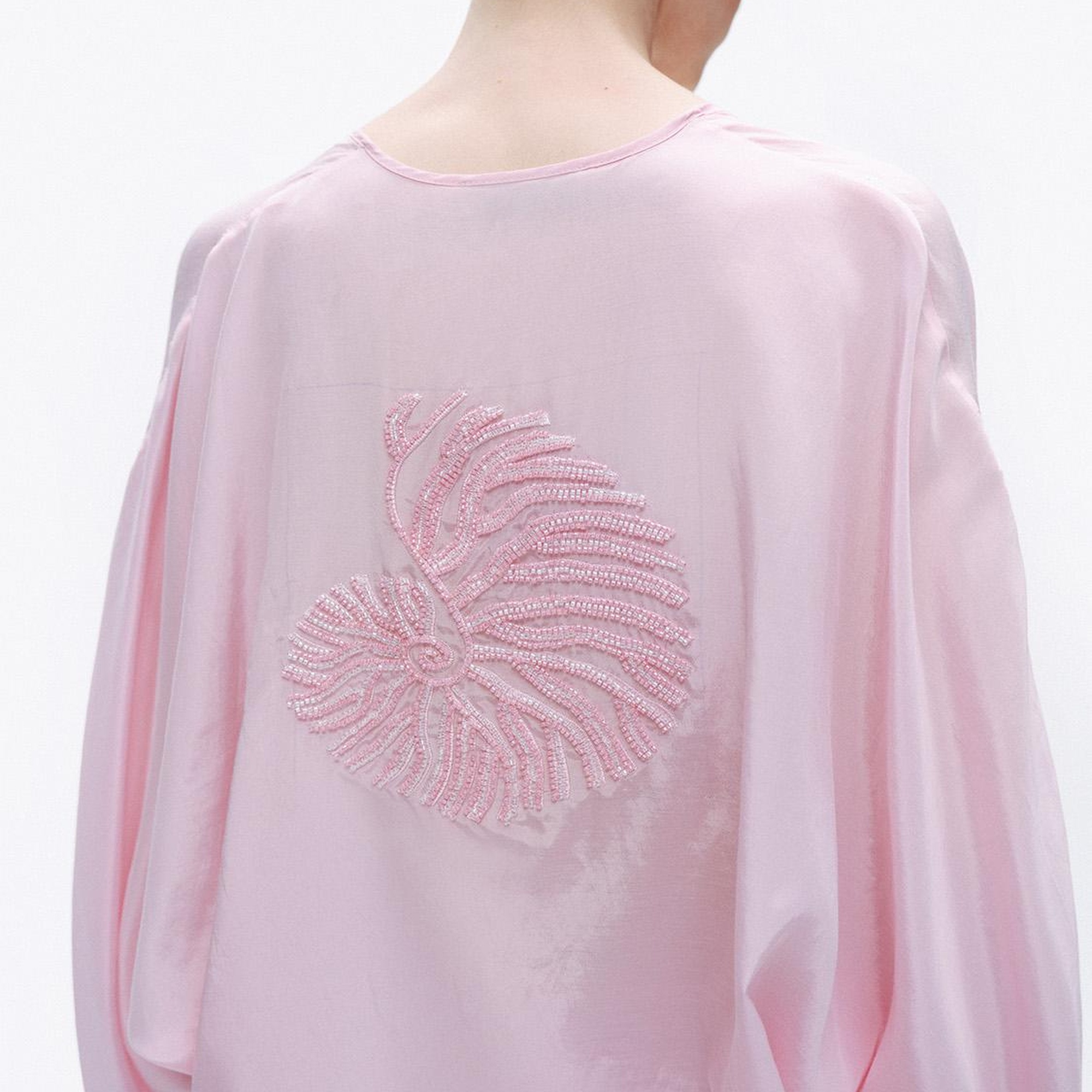 Boncuk İşlemeli Gömlek