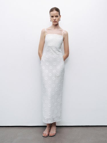  Taşlı Brodeli Elbise