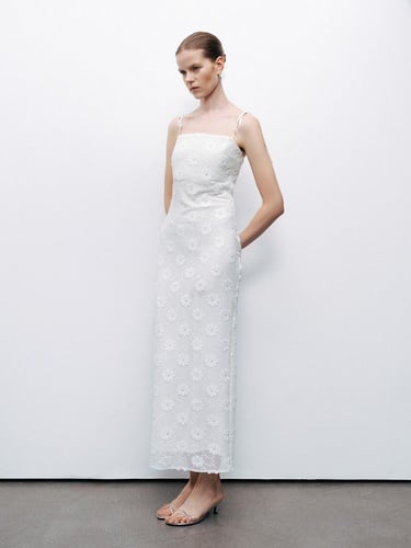  Taşlı Brodeli Elbise