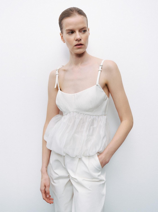  Kemer Askı Detaylı Bluz