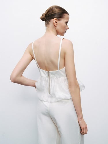  Kemer Askı Detaylı Bluz