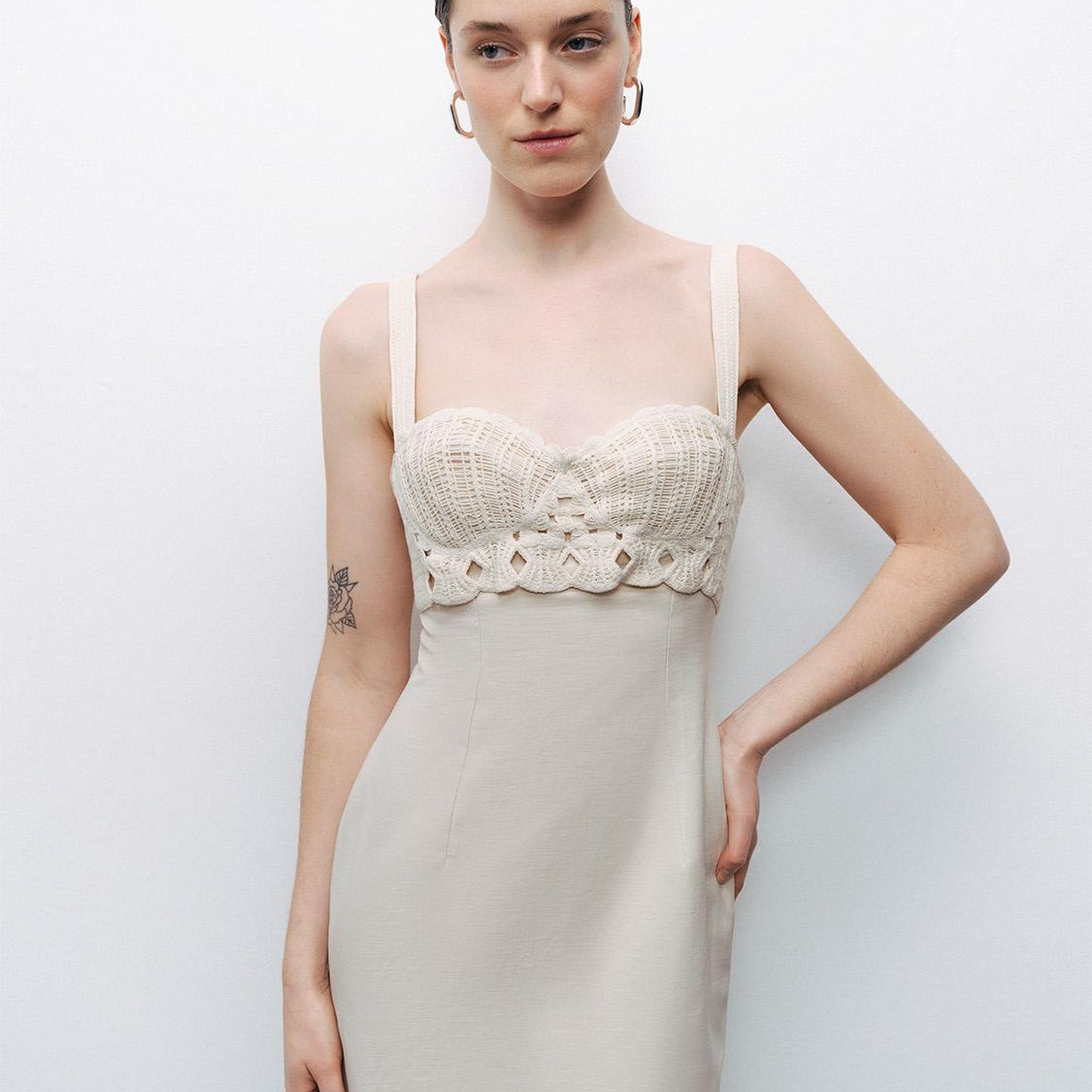 Brode Detaylı Keten Maxi Elbise