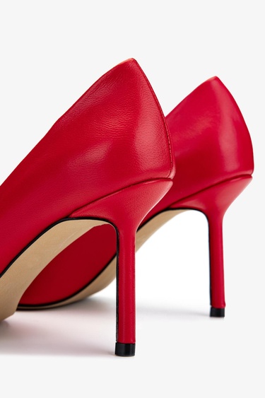  Valmenti Kadın . Kırmızı Topuklu Ayakkabı