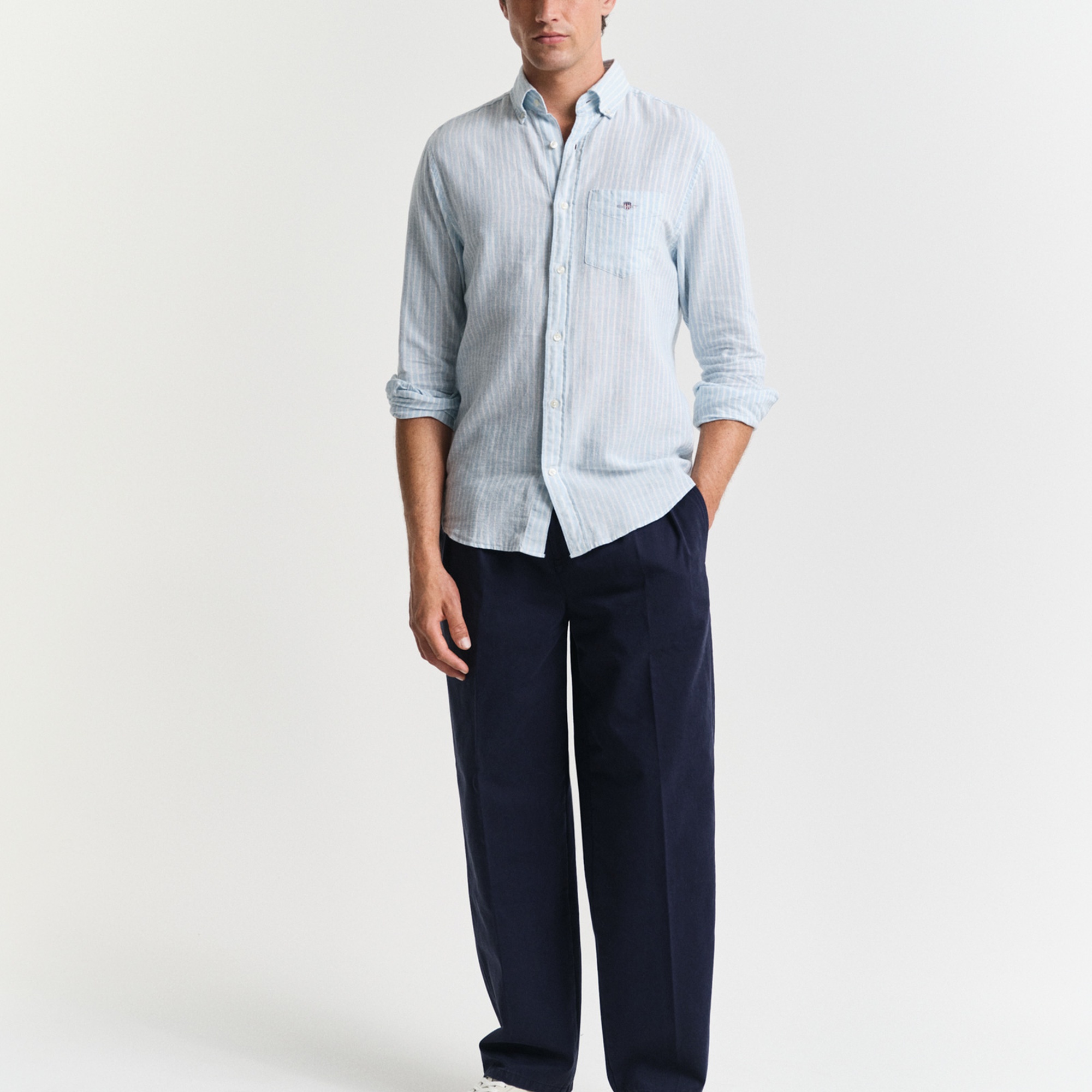 GANT Erkek Mavi Regular Fit Düğmeli Yaka Çizgili Keten Gömlek