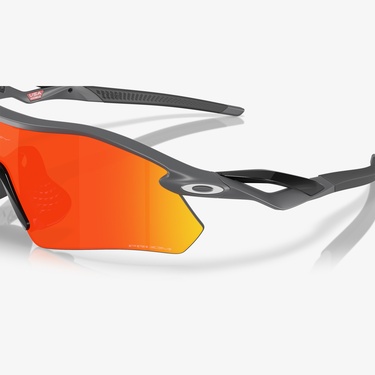 Oakley OO9495D Unisex Renkli Güneş Gözlüğü
