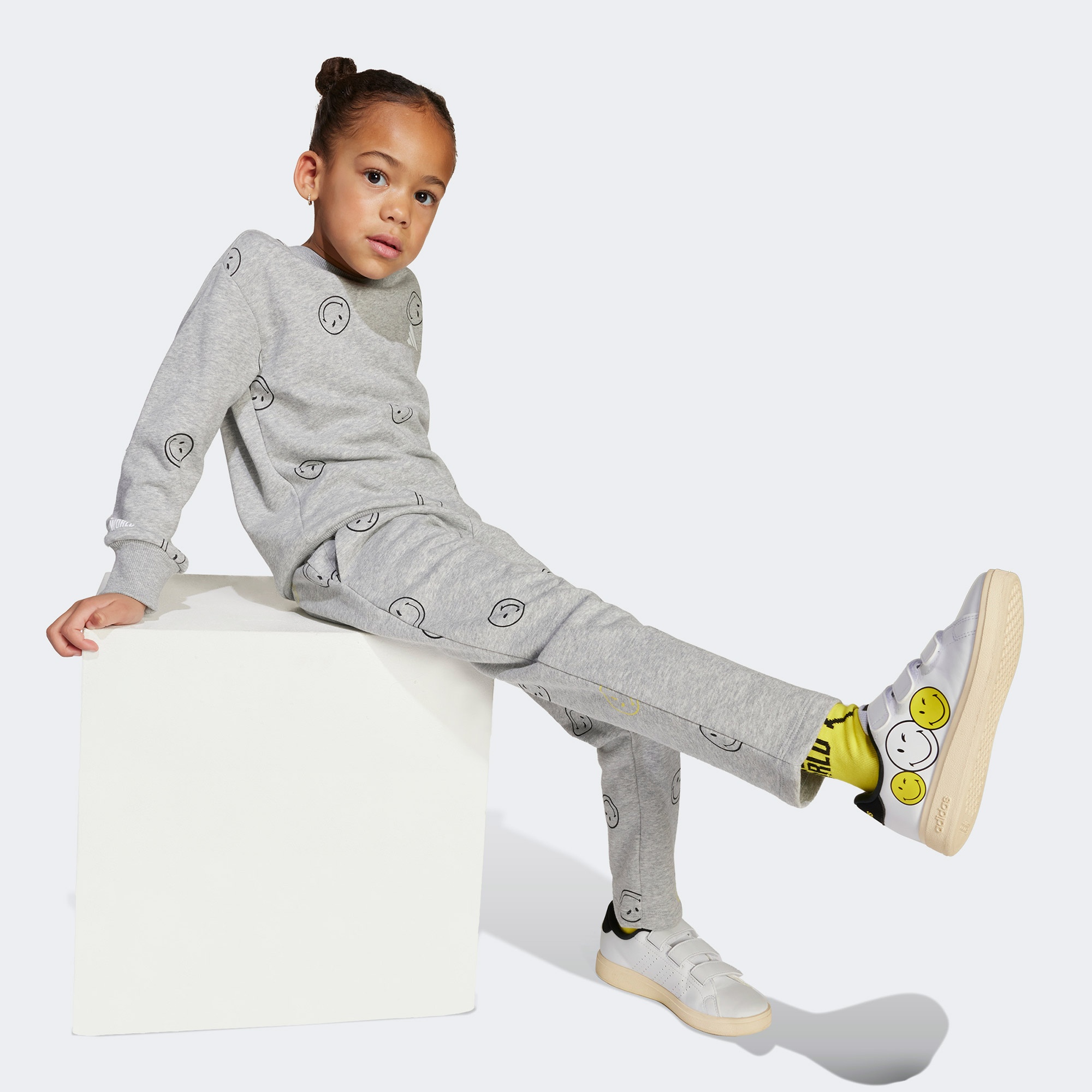 adidas X Smileyworld Çocuk Gri Eşofman Takımı