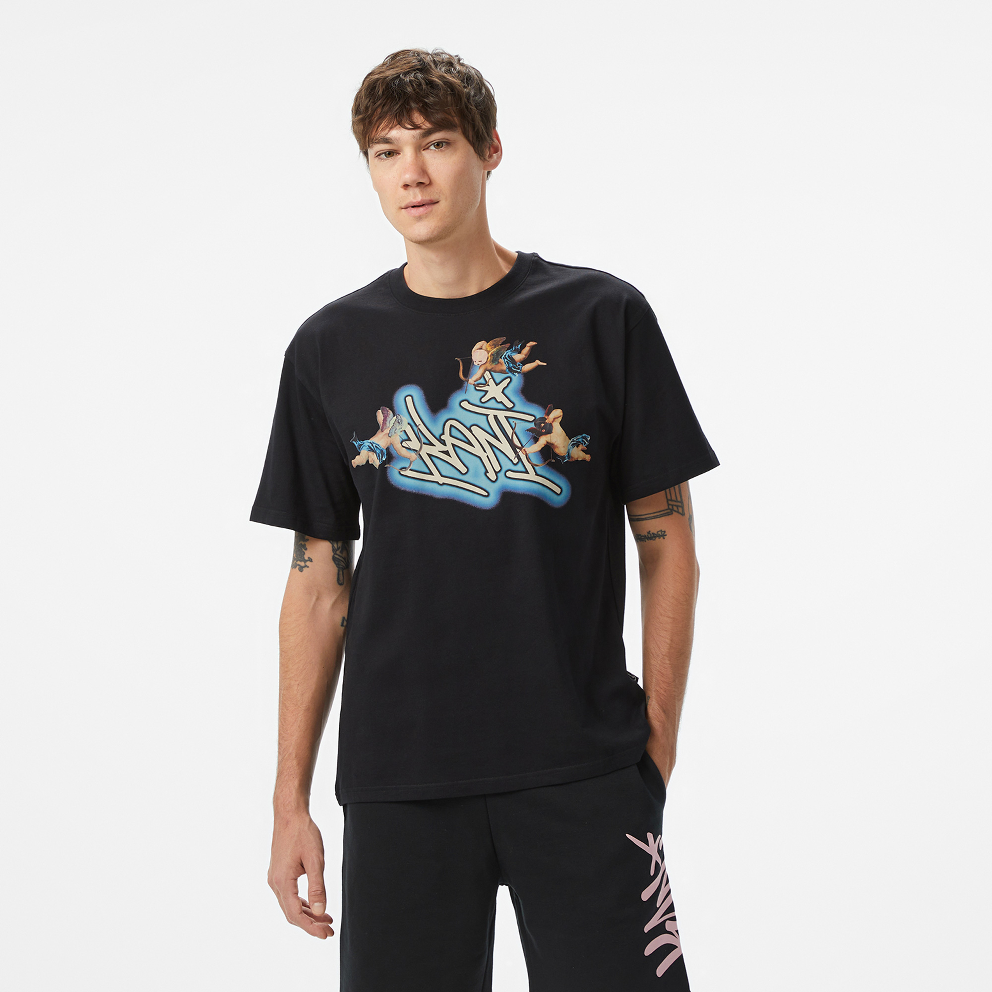  Karl Kani Woven Signature Airbush Amor Erkek Siyah T-Shirt