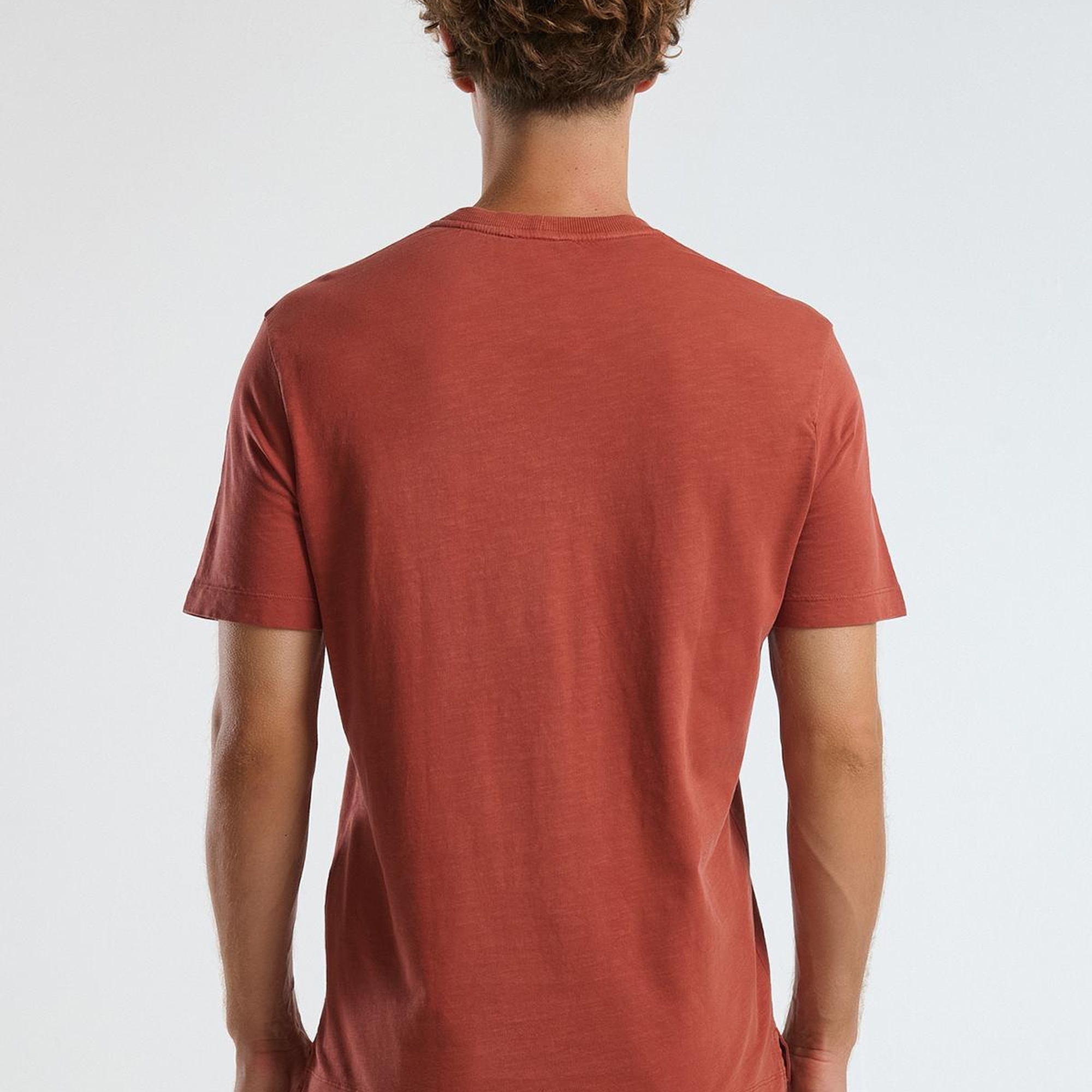 Erkek Tuğla Kırmızısı %100 Koton Bisiklet Yaka Slub T-Shirt