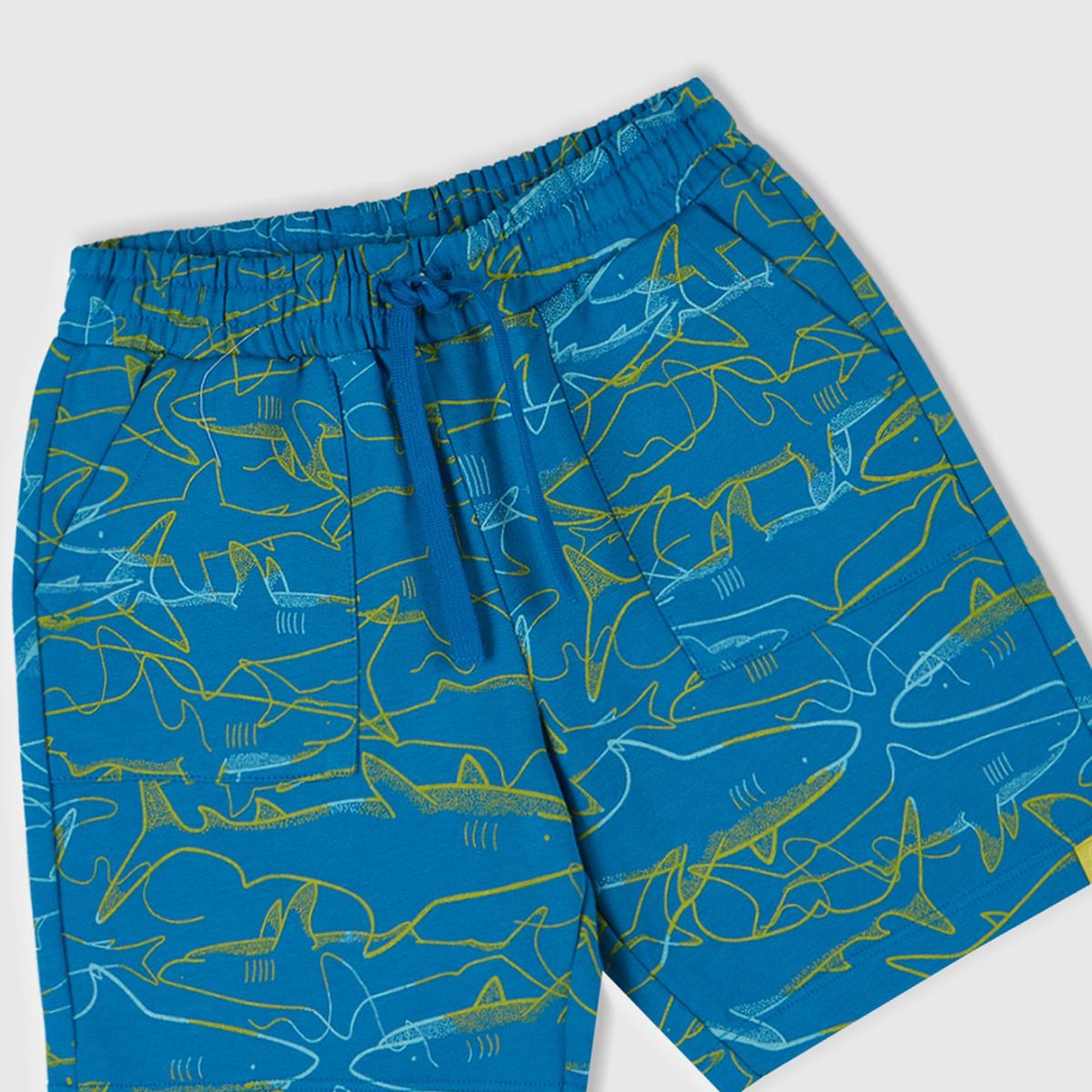 Erkek Çocuk Saks Mavi Tamamı Desenli Beli İpli Cepli Bermuda Şort