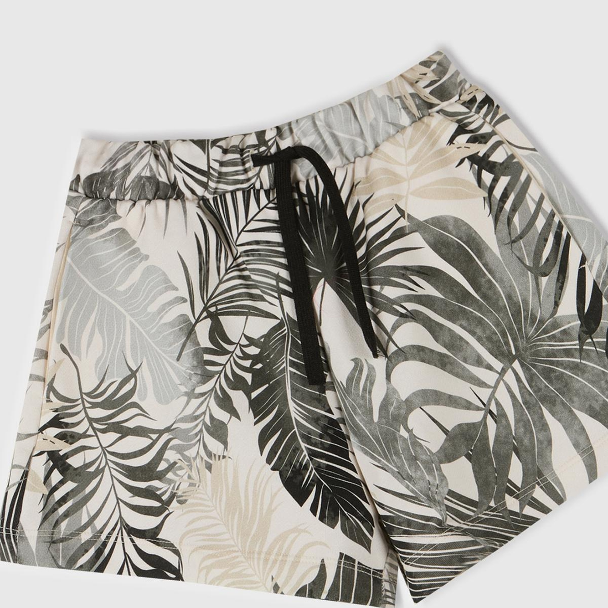 Kız Çocuk Siyah Mix Tamamı Baskılı Logo Etiketli Beli İpli Şort