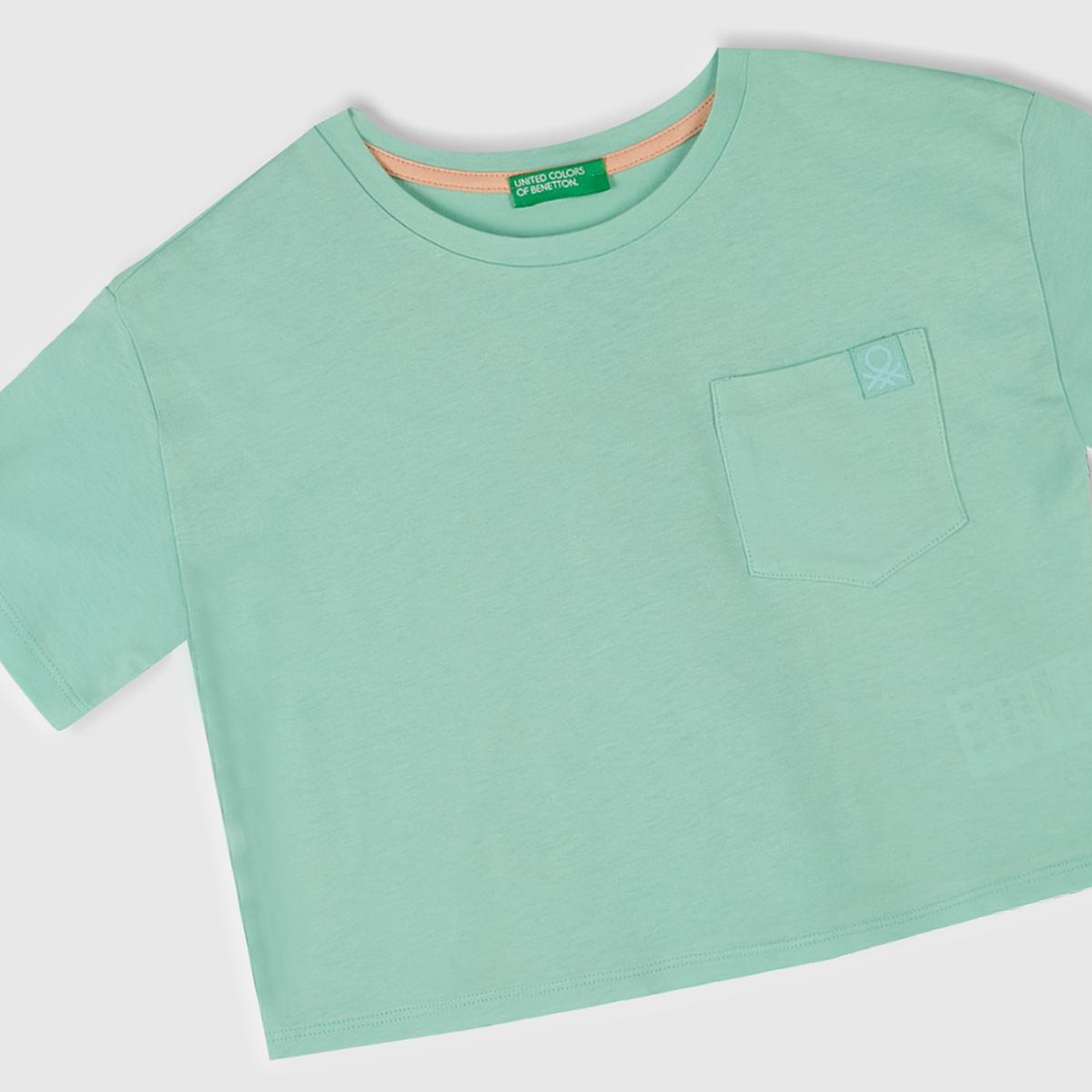 Kız Çocuk Su Yeşili Arkası Baskılı Yama Cepli T-Shirt