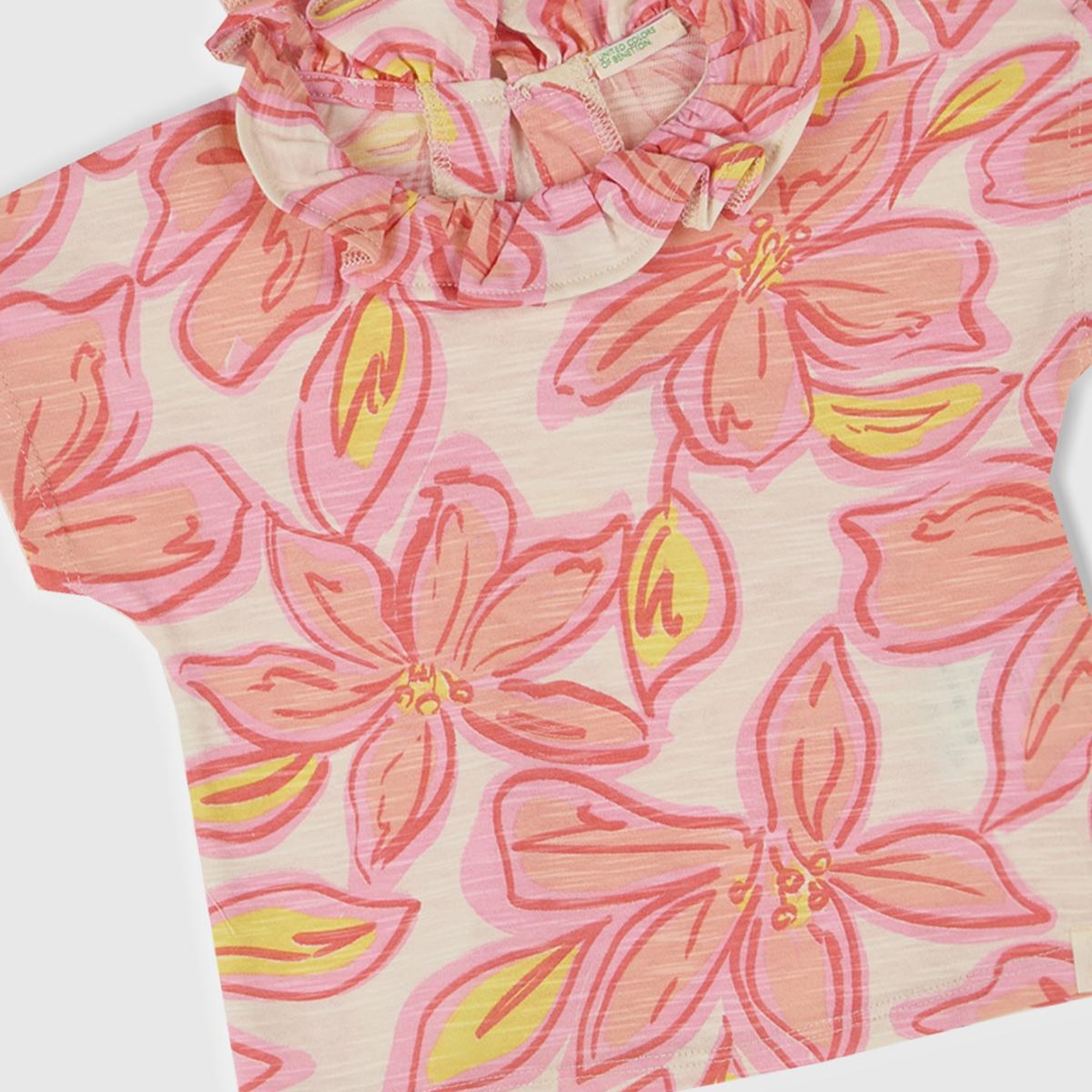 Bebek Yavruağzı Tamamı Desenli Yakası Fırfırlı Kimono Kol T-Shirt