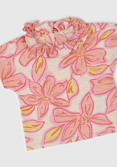  Bebek Yavruağzı Tamamı Desenli Yakası Fırfırlı Kimono Kol T-Shirt