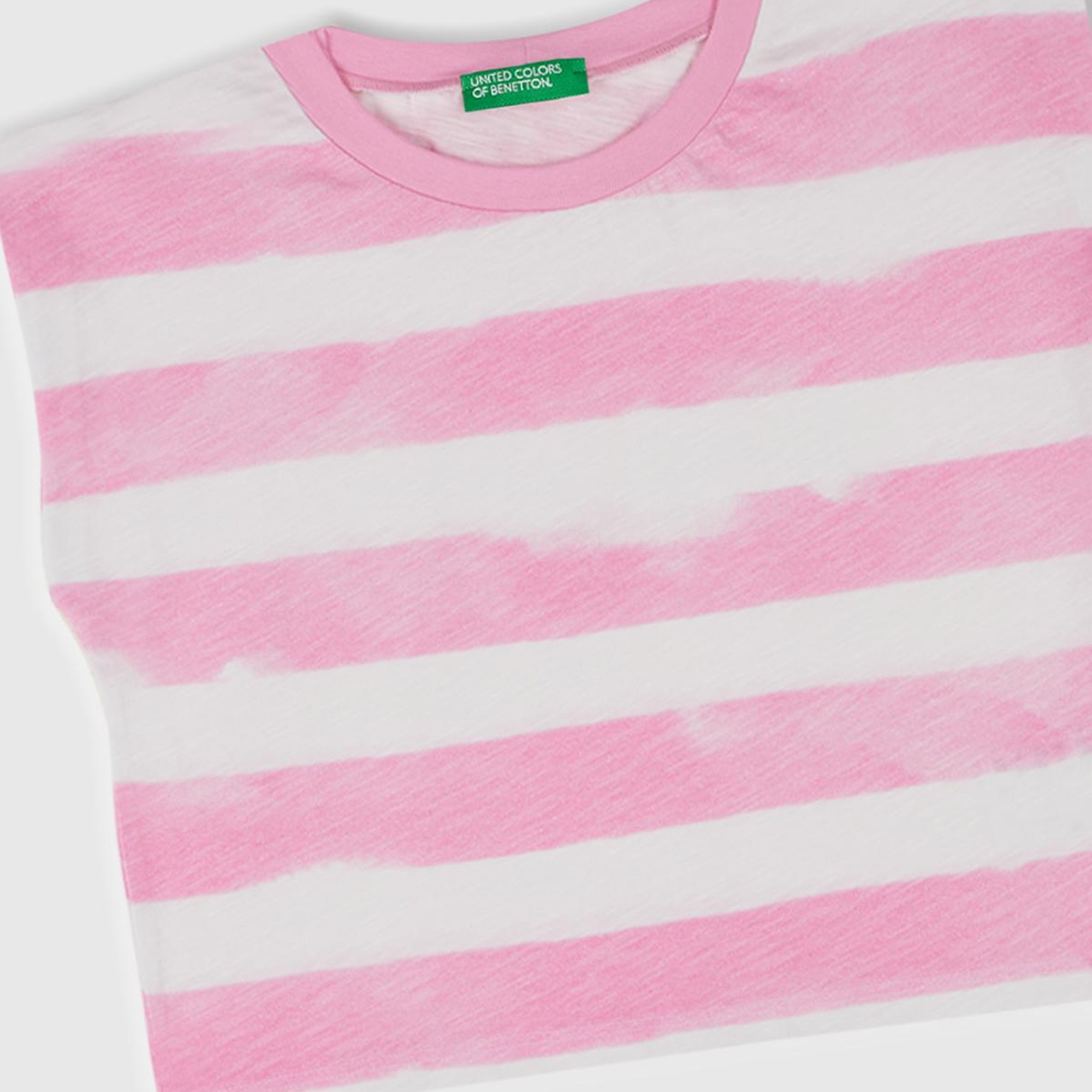 Kız Çocuk Pembe Çizgili Boynu Nervürlü Logo Etiketi Detaylı Kolsuz T-Shirt