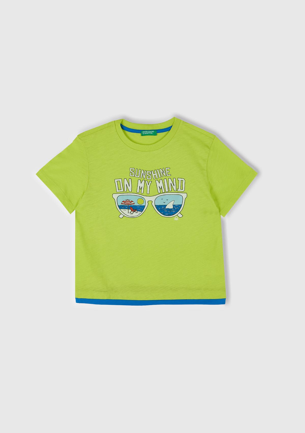  Erkek Çocuk Sarı Önü ve Arkası Baskılı Kabartmalı Kontrast Renkli T-Shirt