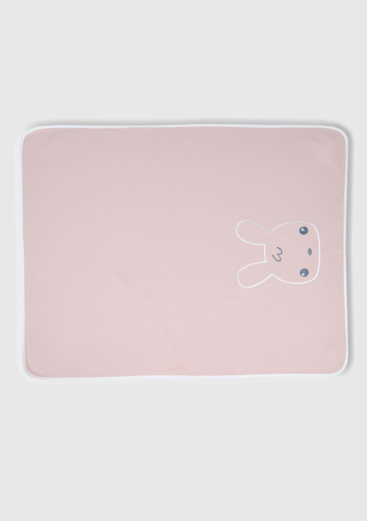  Bebek Toz Pembe Grafik İşlemeli Battaniye