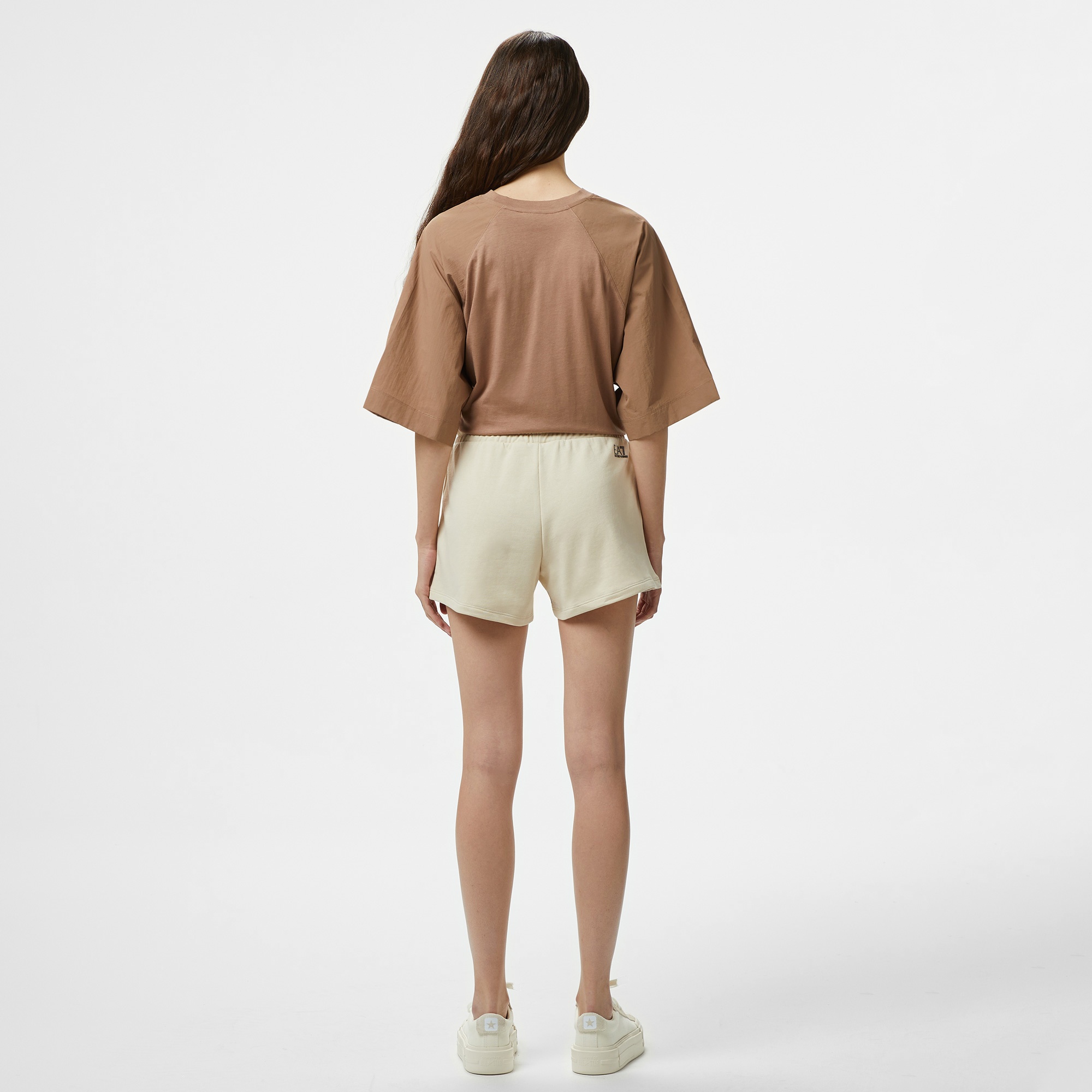 Emporio Armani Kadın Bej Şort