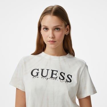  Guess Genziana Crop Mid Organiceam 180 Kadın Krem Rengi T-Shirt