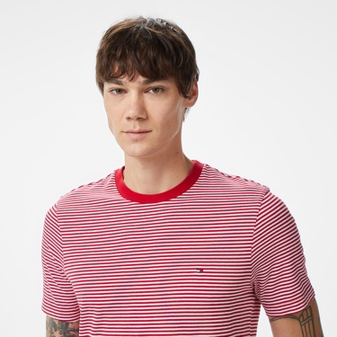  Tommy Hilfiger Erkek Kırmızı T-Shirt